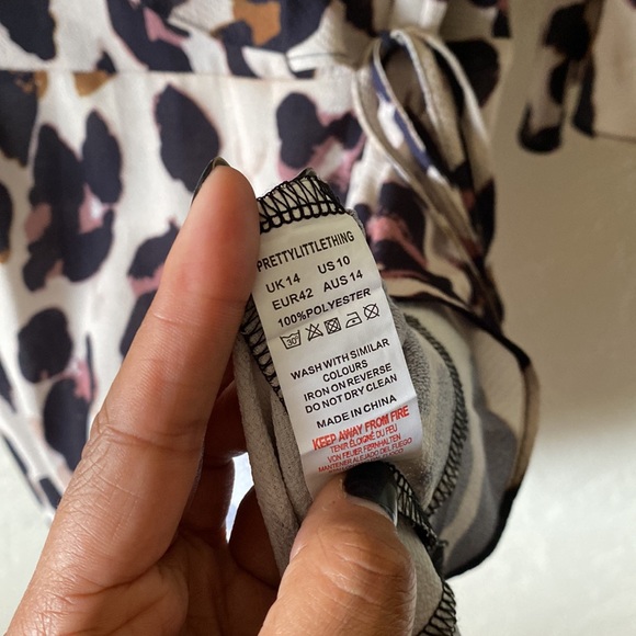 PrettyLittleThing | Leopard Print Wrap Dress - Picture 9 of 9